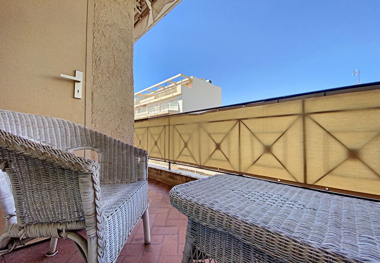 Appartement à Cannes - LE CHEVERNY/ ROB1428/ 2P