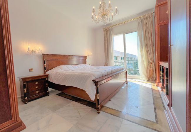 Appartement à Cannes - FON3 / Exceptionnel 5 pièces vue mer Appartement à Cannes - FON3 / Exceptionnel 5 pièces vue mer