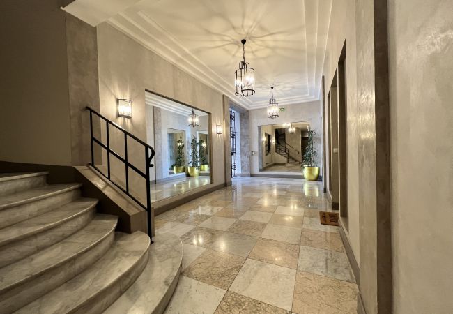 Appartement à Cannes - FON3 / Exceptionnel 5 pièces vue mer Appartement à Cannes - FON3 / Exceptionnel 5 pièces vue mer