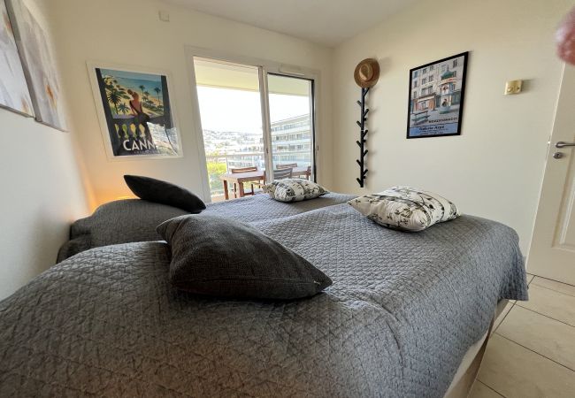 Appartement à Cannes - PALM BEACH CASTA DIVA Apt moderne et lumineux Appartement à Cannes - PALM BEACH CASTA DIVA Apt moderne et lumineux