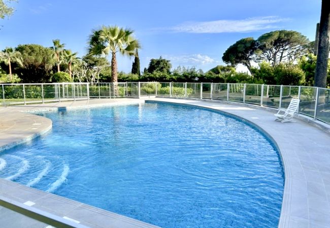 Appartement à Cannes - BellaVista / Bel appartement avec vue sur la mer Appartement à Cannes - BellaVista / Bel appartement avec vue sur la mer