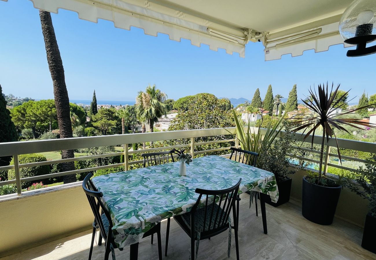 Appartement à Cannes - 3 pièces piscine vue mer / BellaVista