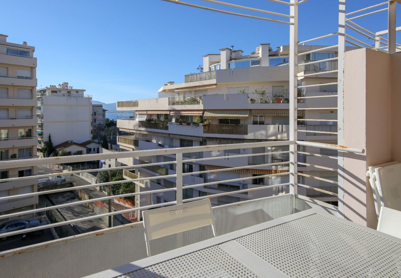 Appartement à Cannes - Coquet 2p terrasse piscine / Felibriges/cosy2-404