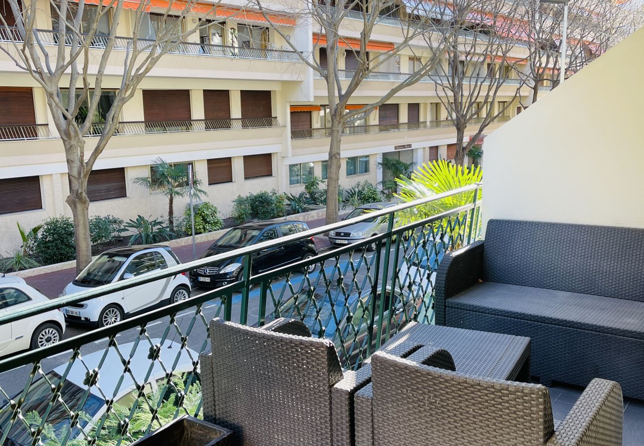 Appartement à Cannes - Appartement moderne proche des plages /FERN12