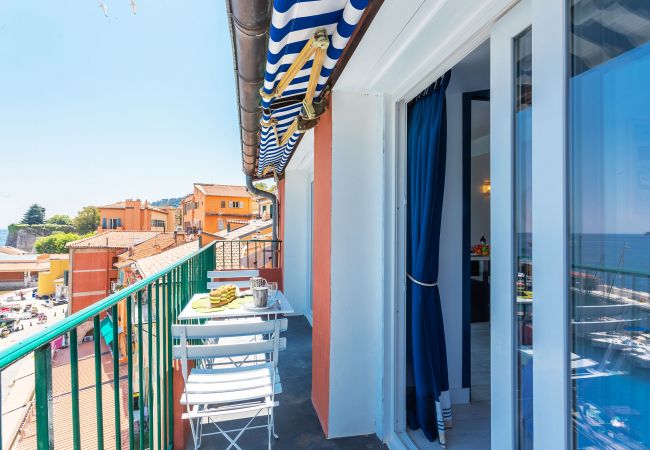 Appartement à Villefranche-sur-Mer - MAISON BLEUE AP4362 By Riviera Holiday Homes Appartement à Villefranche-sur-Mer - MAISON BLEUE AP4362 By Riviera Holiday Homes
