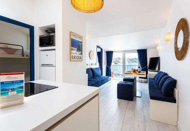 Appartement à Villefranche-sur-Mer - MAISON BLEUE AP4362 By Riviera Holiday Homes Appartement à Villefranche-sur-Mer - MAISON BLEUE AP4362 By Riviera Holiday Homes