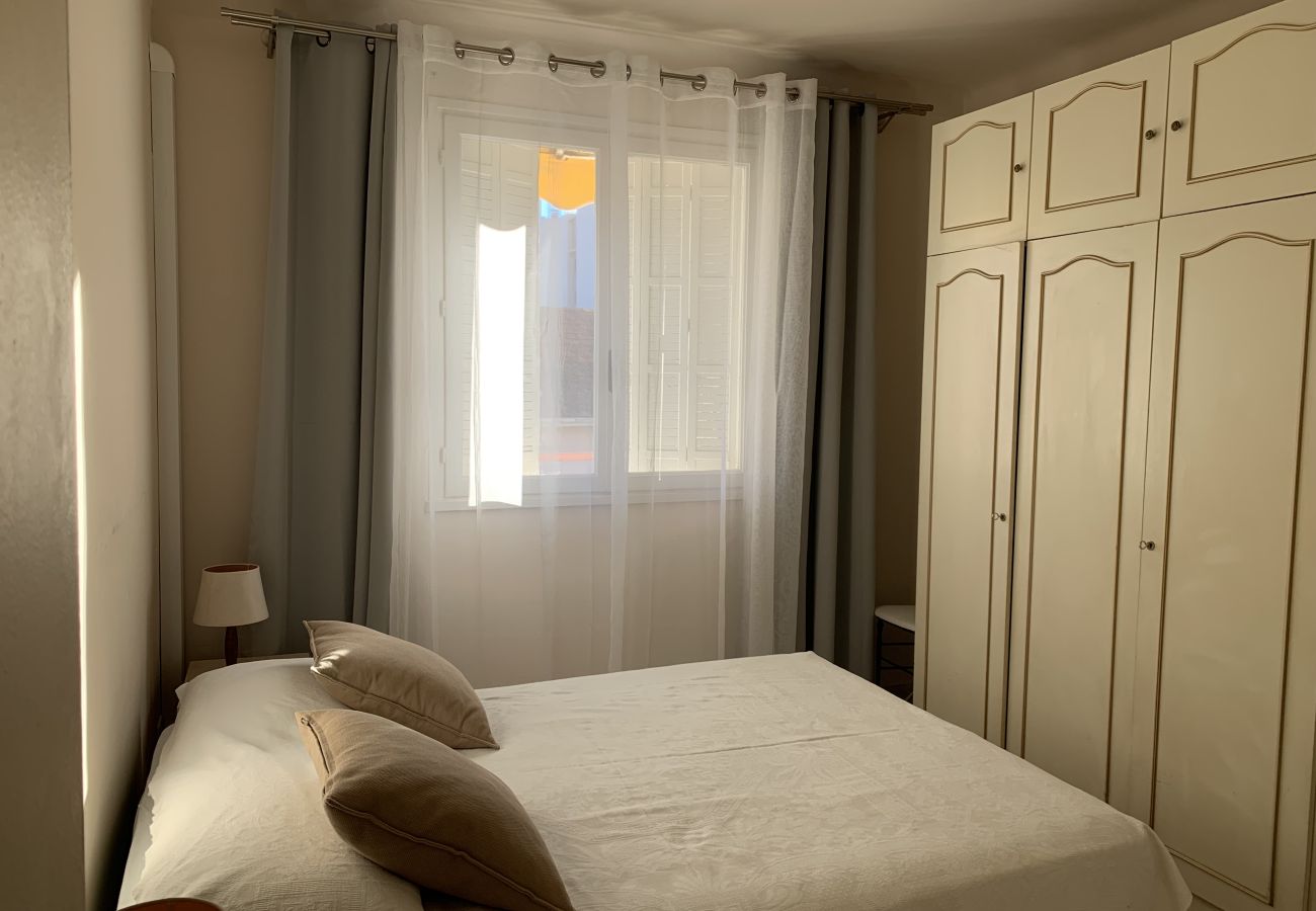 Appartement à Cannes - 3 chambres central balcon / SIM1283