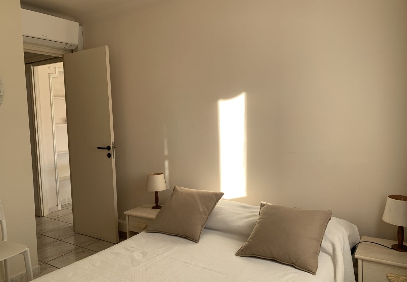 Appartement à Cannes - 3 chambres central balcon / SIM1283