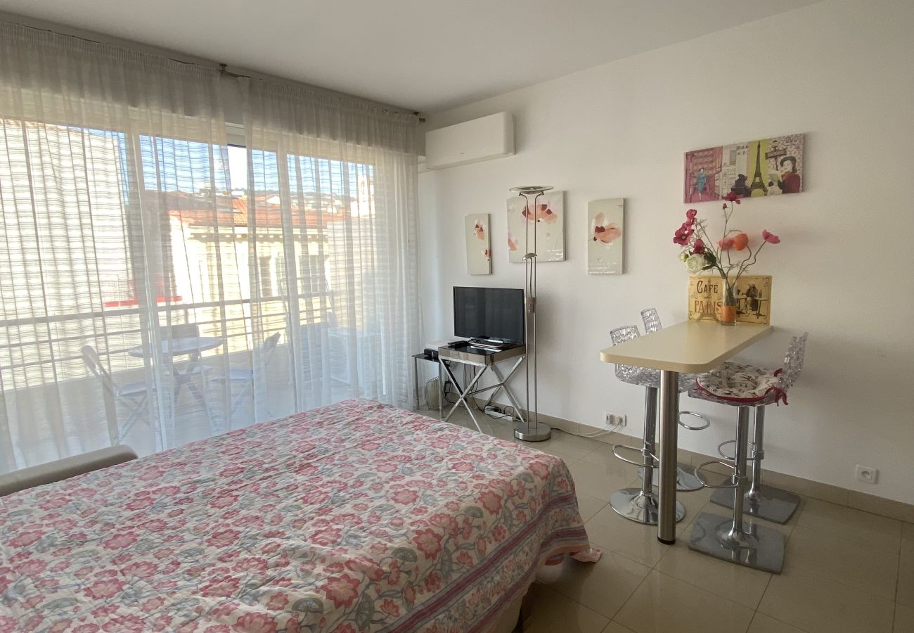 Studio à Cannes - FAR402 / Joli studio centre Croisette Palais