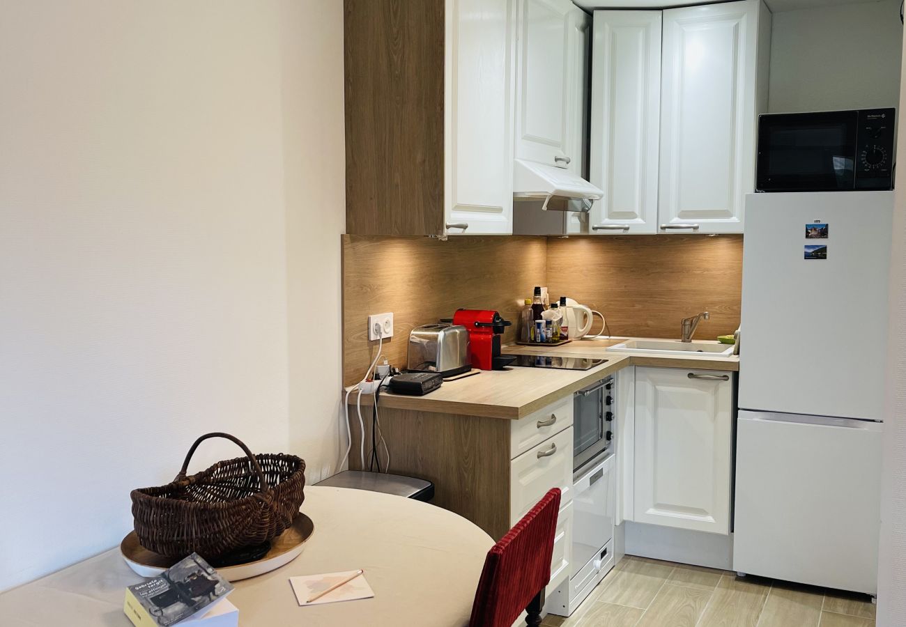 Studio à Cannes - DUJ73 Beau studio au quartier chic de Cannes