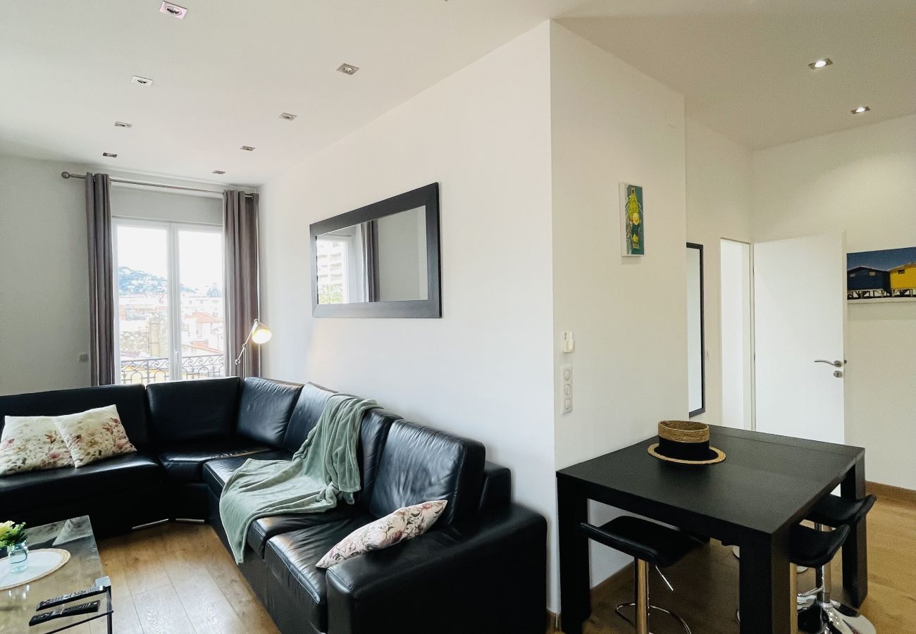 Appartement à Cannes - COUH / Confortable pied à terre proche Croisette 