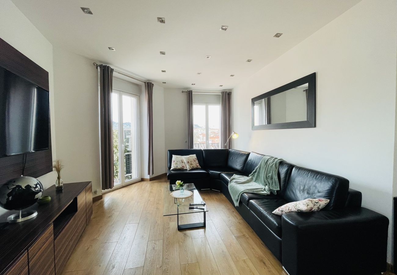 Appartement à Cannes - COUH / Confortable pied à terre proche Croisette 