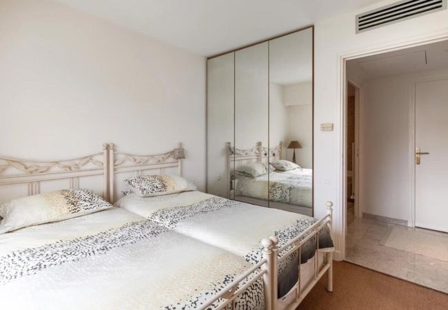 Appartement à Cannes - GOLDEN 2 / 3 pièces Appartement à Cannes - GOLDEN 2 / 3 pièces