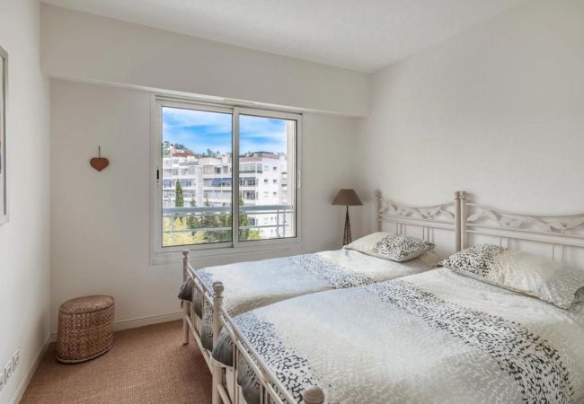 Appartement à Cannes - GOLDEN 2 / 3 pièces Appartement à Cannes - GOLDEN 2 / 3 pièces