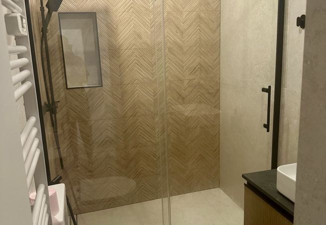 Appartement à Cannes - 2 pièces terrasse proche mer / Les Mouettes Appartement à Cannes - 2 pièces terrasse proche mer / Les Mouettes