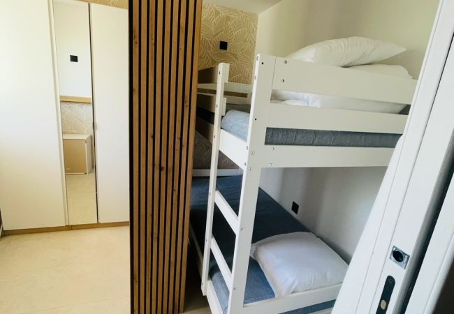 Appartement à Cannes - 2 pièces terrasse proche mer / Les Mouettes Appartement à Cannes - 2 pièces terrasse proche mer / Les Mouettes