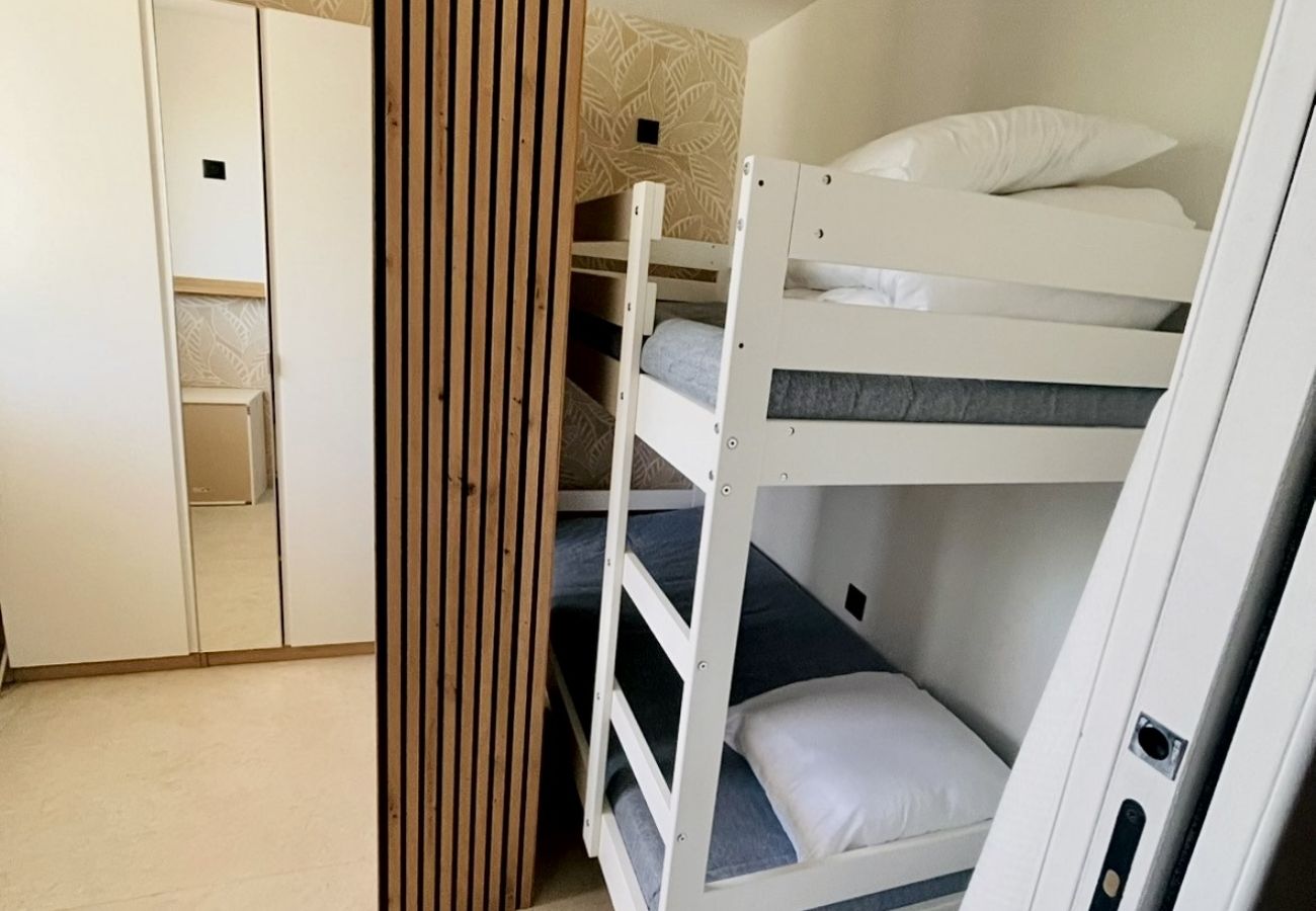 Appartement à Cannes - 2 pièces terrasse proche mer / Les Mouettes