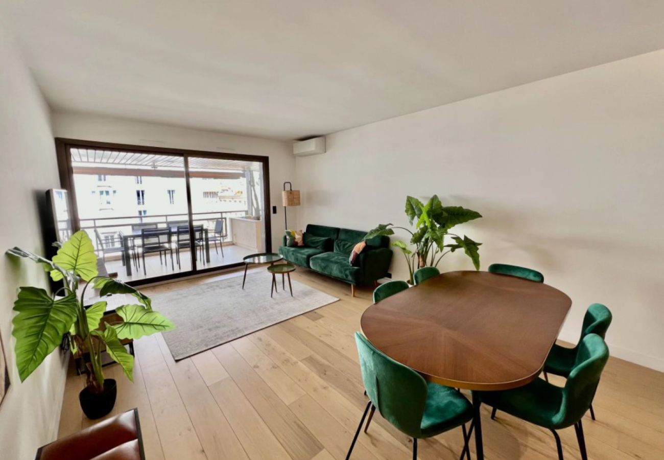 Appartement à Cannes - GRAY 4E2