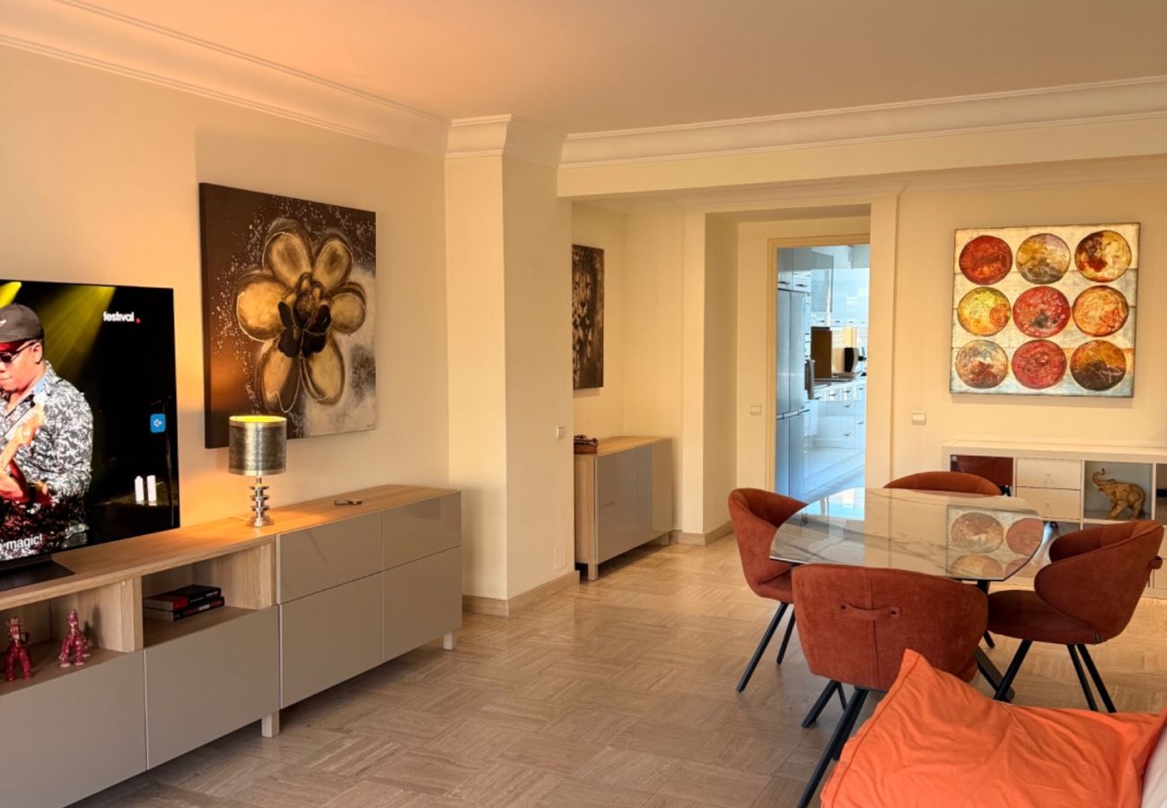 Appartement à Cannes - BELLE PLAGE, deux chambres proche mer