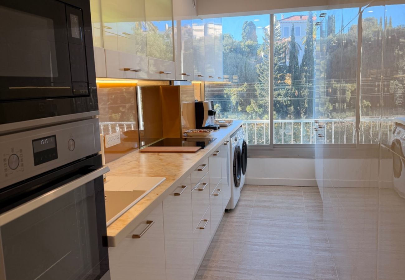 Appartement à Cannes - BELLE PLAGE, deux chambres proche mer