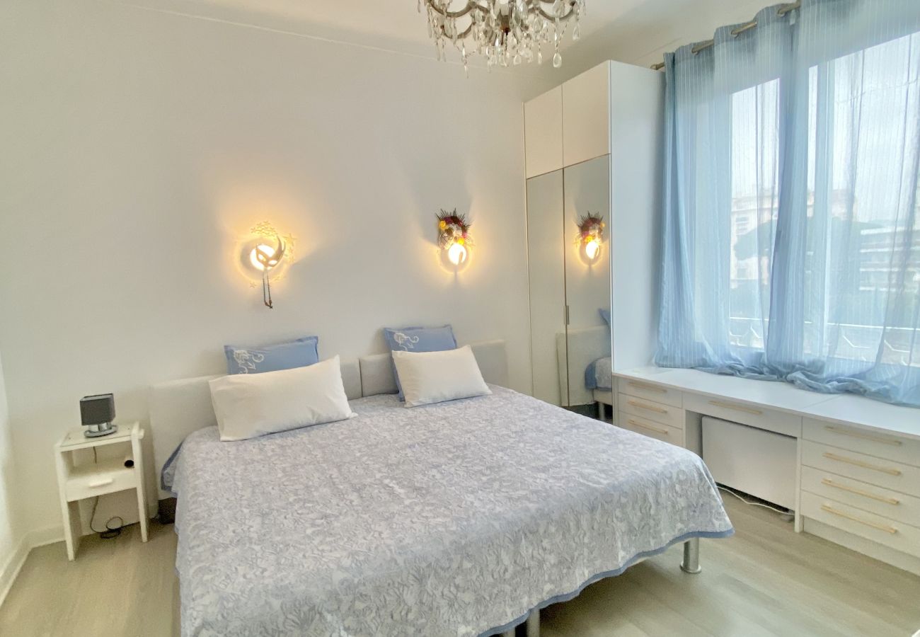 Appartement à Cannes - BER3050 / LES DUNES / 3 pièces