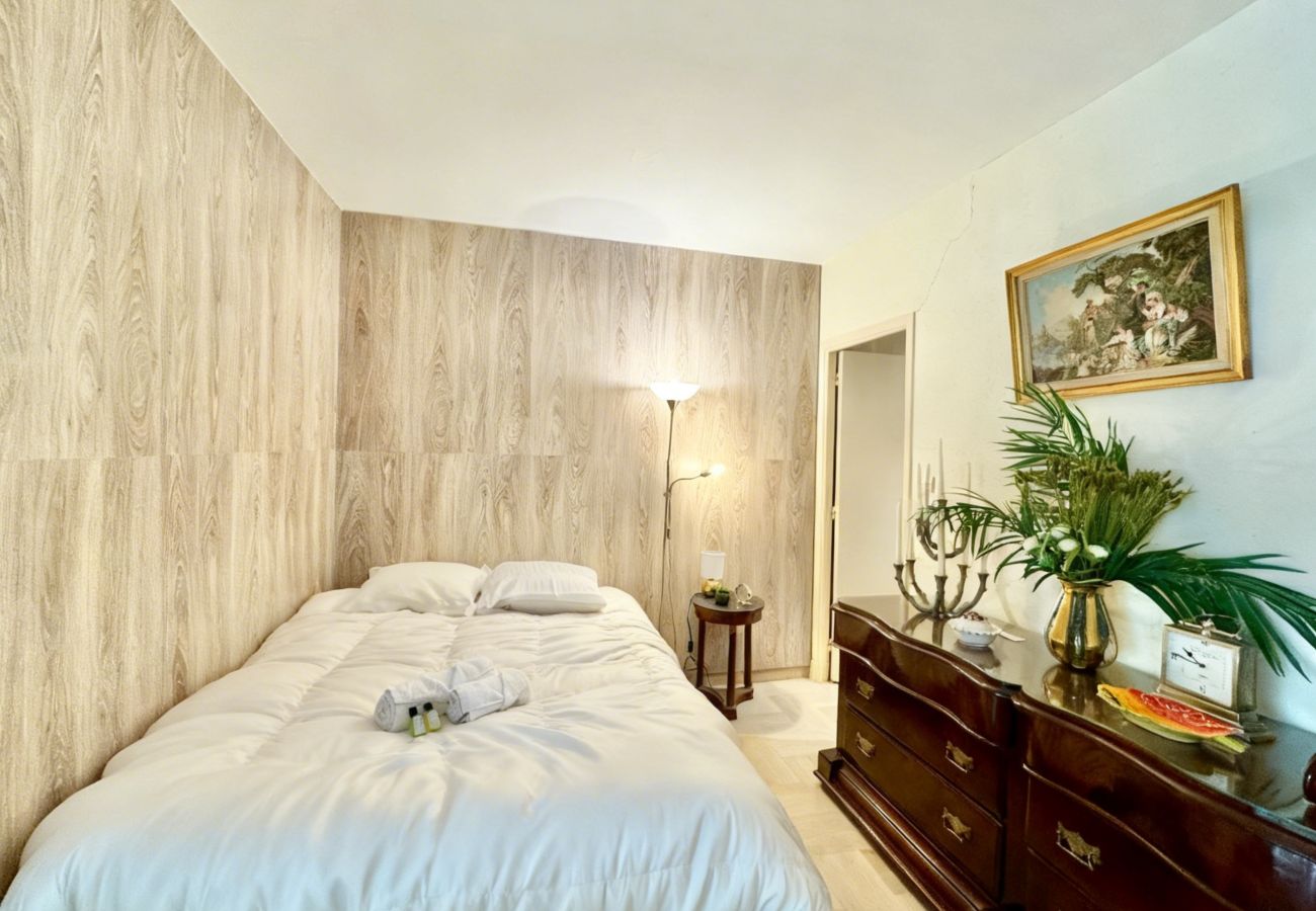 Appartement à Cannes - Gray d'albion studio D vue mer de côté