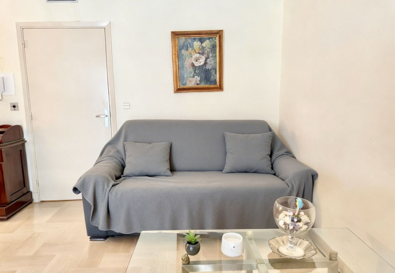 Appartement à Cannes - Gray d'albion studio D vue mer de côté