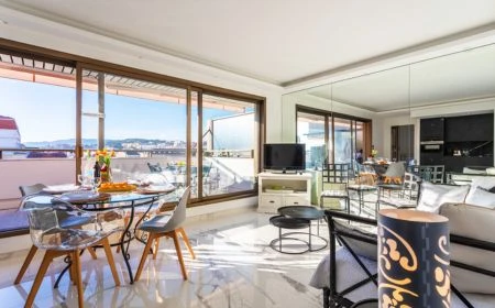 Bright interior apartment on the French Riviera, Cannes